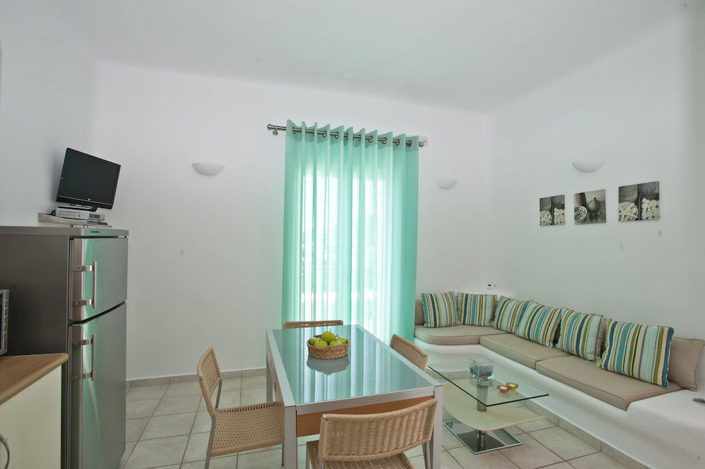 Villa Nireas Platys Gialos  ภายนอก รูปภาพ